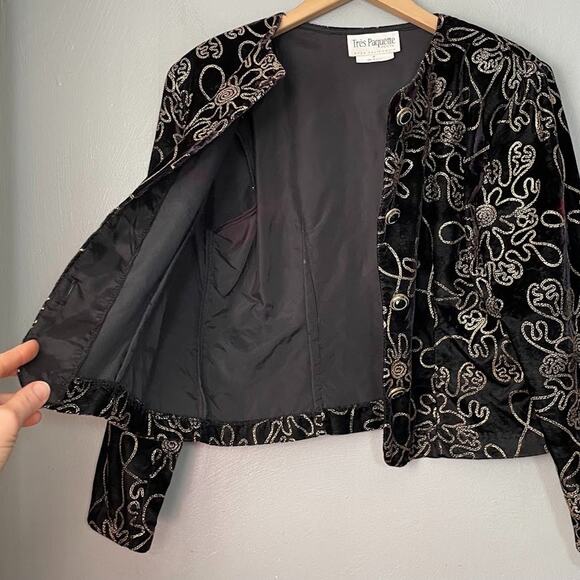 Vintage Size Medium Petite Soutache Gold Black Velvet Jacket Victorian Regency - Picture 3 of 12